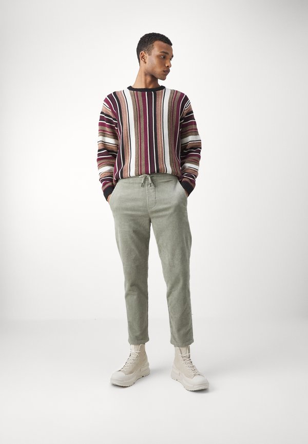 ONSLINUS CROPPED PANT CORD - Trousers - seagrass3