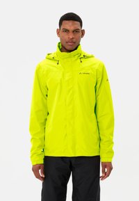 Heldere limoengroene waterdichte jas met een capuchon, rits aan de voorkant en verstelbare koorden. Voorzien van een logo op de linkerborst en de manchetten.