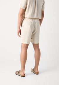 Lindbergh SET - Chemise - light stone