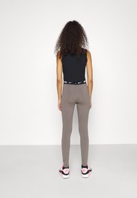 Nike Sportswear Leggings - grey
