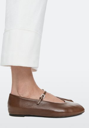 Massimo Dutti, Ankle strap ballet pumps - brown