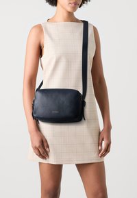 Coccinelle MALORY - Borsa a tracolla - midnight blue