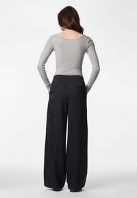 Pieces PCKITTE  - Long sleeved top - medium grey melange