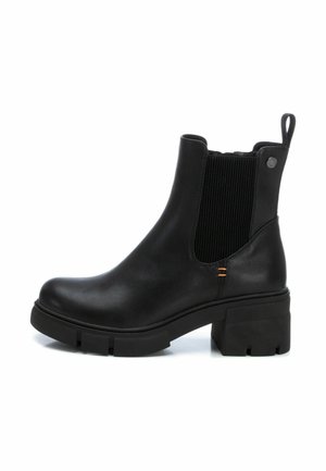 Stivaletti con plateau - black