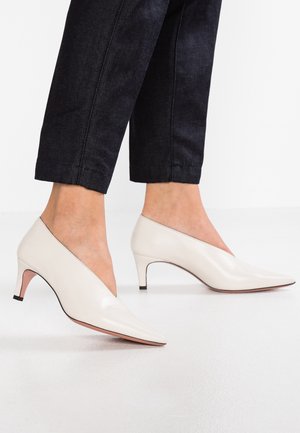 Oxitaly Pumps - white