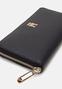 Tommy Hilfiger ICONIC SOLID - Geldbörse - black