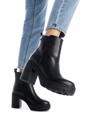Refresh Botines con plataforma - black