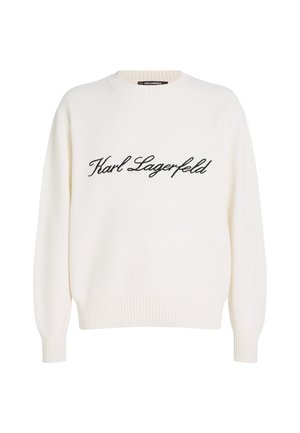 Witte gebreide trui met ronde hals, geribbelde manchetten en zoom, met "Karl Lagerfeld" in zwarte cursieve letters geborduurd op de voorkant.
