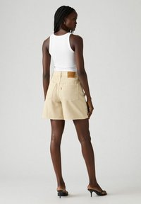 Levi's® HIGH BAGGY - Jeansshorts - luxury trip short