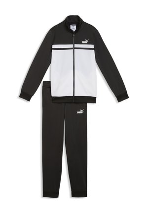 Schwarz-weißer Puma Trainingsanzug mit Reißverschlussjacke mit horizontalem Streifen und passenden schwarzen Hosen mit Logo am Oberschenkel.