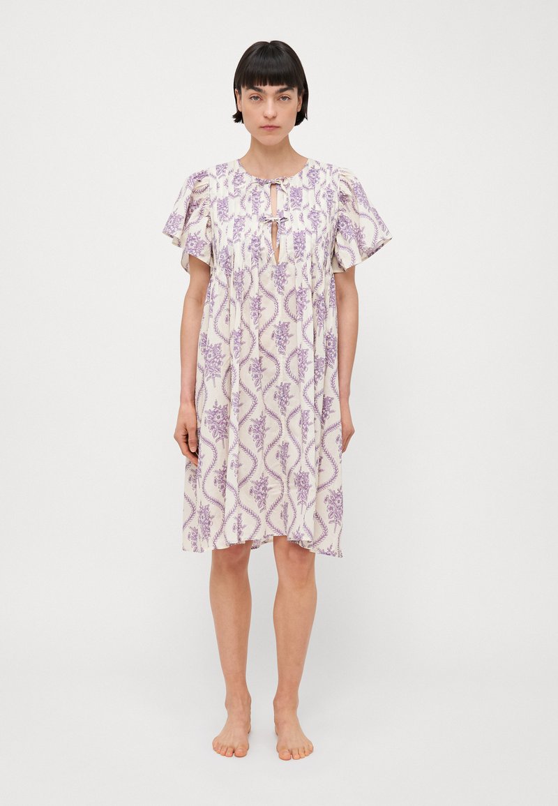 Desmond & Dempsey PLEATED NIGHTIE  - Hálóing - cream/violet