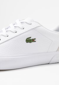 Lacoste Matalavartiset tennarit - white
