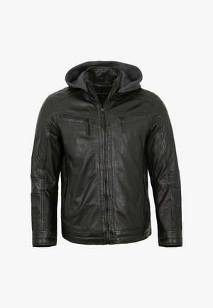 Schwarze Lederjacke mit Frontreißverschluss, Reißverschlusstaschen auf Brust und Seiten und angenähter dunkelgrauer Stoffkapuze.