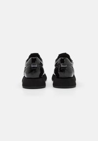 Kennel + Schmenger Baskets basses - black