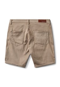 Barna rövidnadrág puha pamutból. Feltekerhető szegélyek, két hátsó zseb és bőr márkajelzés van a deréknál. Egyszerű és praktikus kialakítás.