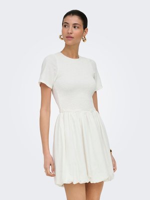 ONLY KLEID ONLGOA KURZES KLEID - Jurk - cloud dancer