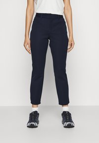 GAP Petite - V-SKINNY ANKLE BISTRETCH - Nadrágok - true indigo Miniatűr kép 1