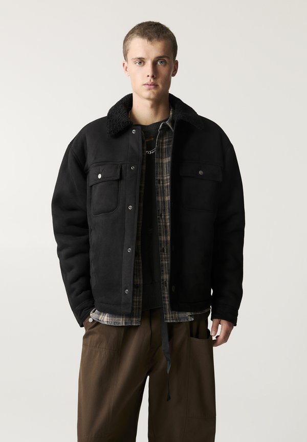 WITH COLLAR - Kunstlederjacke