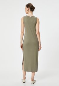 Koton SLEEVELESS MIDI - Vestito di maglina - khaki