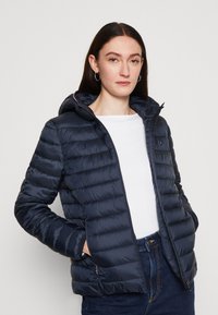Tommy Hilfiger GLOBAL JACKET - Overgangsjakke - desert sky
