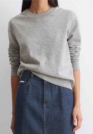 Striktrøje - grey