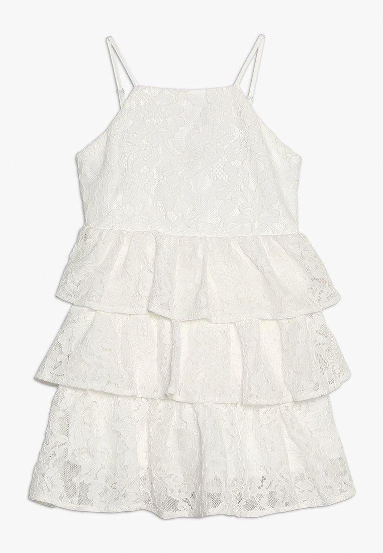 Witte kanten mouwloze jurk met dunne bandjes en een gerimpelde rok met drie lagen, geschikt voor meisjes of vrouwen.