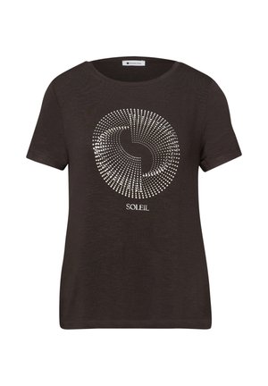 Černé tričko s krátkými rukávy a kulatým výstřihem, zdobené kruhovým vzorem stříbrných teček a slovem "SOLEIL" pod designem.