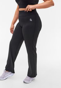 Active by Zizzi - Trainingsbroek - black Miniatuurafbeelding 1