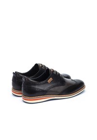 Pikolinos AVILA - Derbies - black