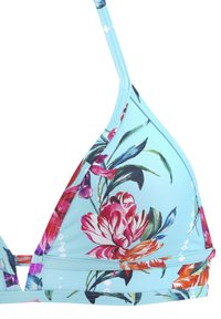 Blumiges Bikini-Oberteil mit einem hellblauen Hintergrund, der mit lebhaften rosa und orangefarbenen Blumen verziert ist. Mit dünnen, verstellbaren Trägern und einer dreieckigen Form.