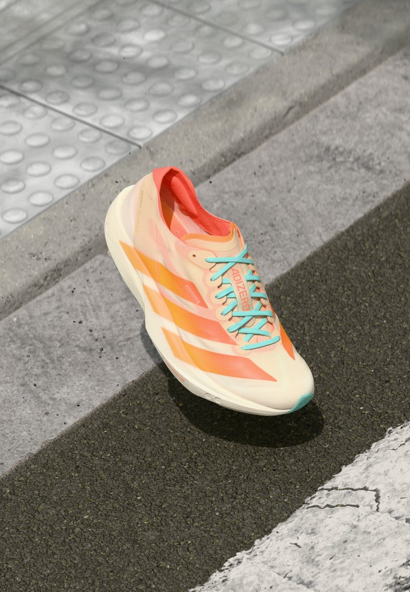 adidas Performance ADIZERO TAKUMI SEN 11 - Silniční běžecké boty - crystal sand/flash orange/flash aqua