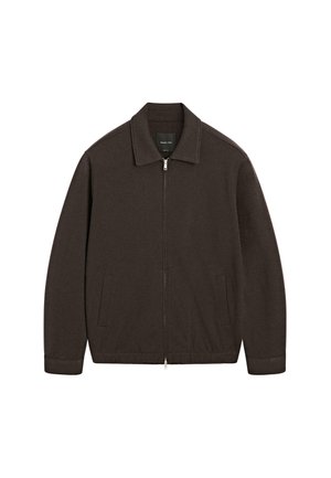Giacca zip-up marrone scuro con colletto, maniche lunghe, due tasche laterali e orlo dritto, esposta su uno sfondo bianco.