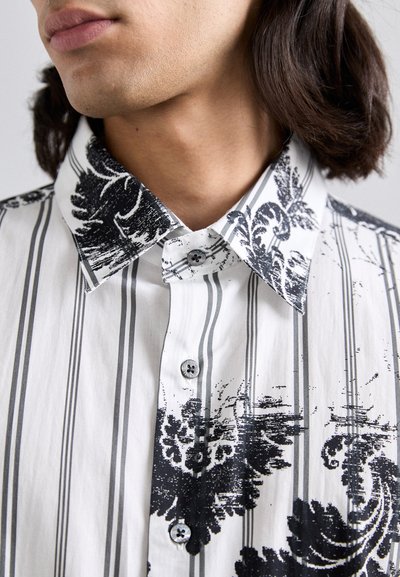 Roberto Cavalli CLASSIC AND COOL FIT - Pluus - white/grey