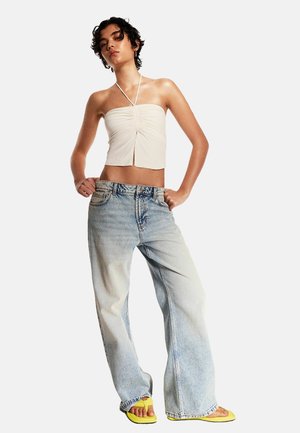 GATHERED - Top - white
