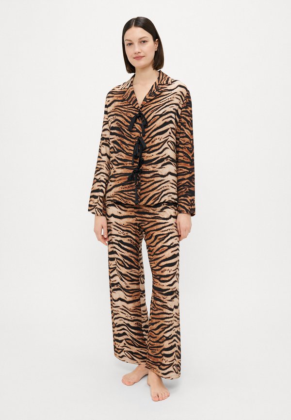 THE BOW PAJAMA IN TIGER - Pyjama set2