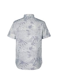Camicia a manica corta di colore grigio chiaro con un sottile motivo a foglia, dotata di colletto e vestibilità rilassata. Il materiale appare leggero e strutturato.