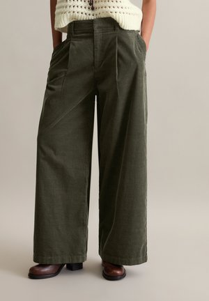 Trousers - pineneedle