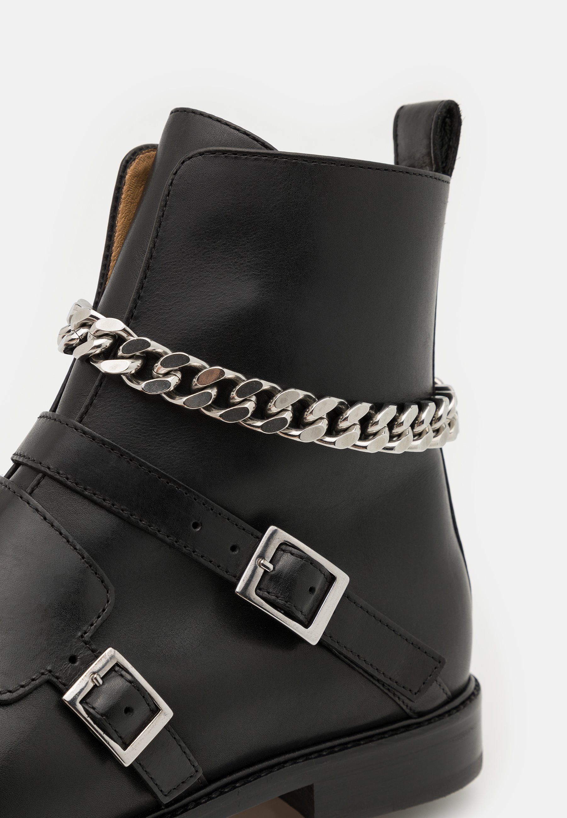 bottines maje boucles