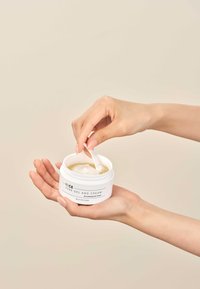 Thank You Farmer RICE PURE GEL AND CREAM - Dagkräm - black