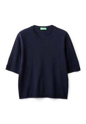 Pull en maille bleu marine à manches courtes avec col rond et poignets et ourlet côtelés, présenté sur un fond blanc.