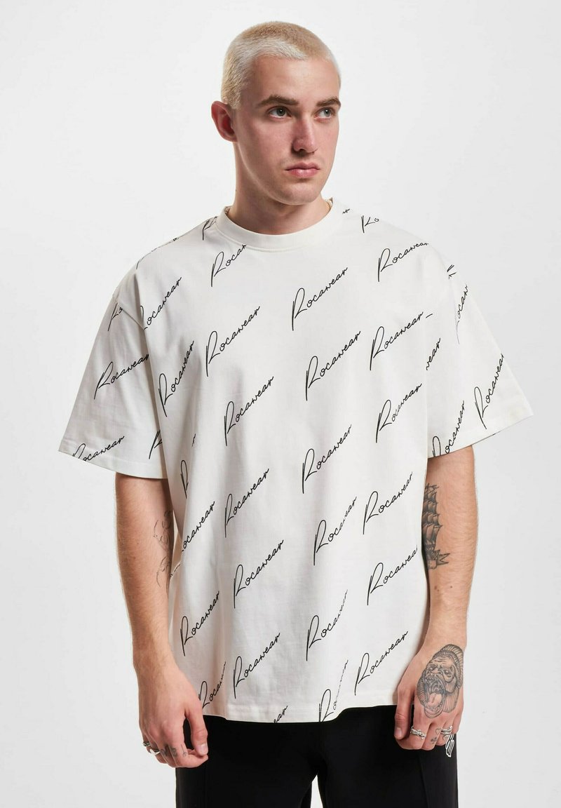 Rocawear ATLANTA - Apdrukāts T-krekls - offwhiteblack