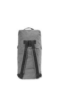 Grauer Stoff-Rucksack mit schwarzen gepolsterten Trägern, einem oberen Handgriff und rechteckiger Form. Verfügt über eine seitliche Reißverschlusstasche und robuste Nähte.