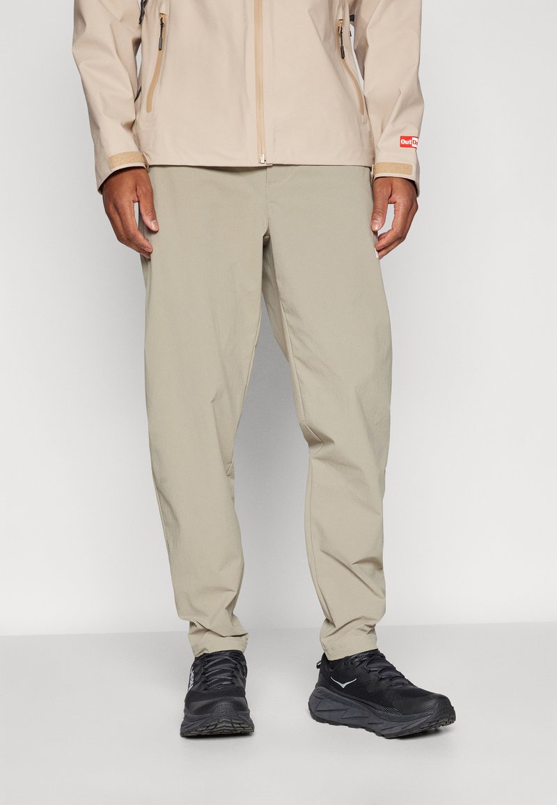 Jack Wolfskin HIKEOUT - Lauko kelnės - stone