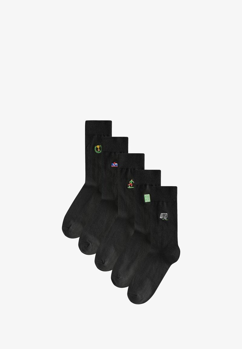Juego de cuatro pares de calcetines de algodón negros, con varios diseños bordados: unaurel, una bandera, un personaje y una portería de fútbol.