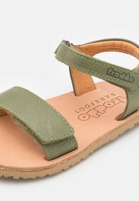 Froddo BAREFOOT FLEXY LIA - Sandaler - olive