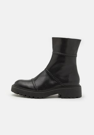 Billi Bi, Klasické členkové čižmy - black
