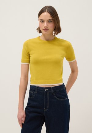 OVS, CREW NECK SWEATER REGULAR FIT - Basic T-shirt - lemon yellow