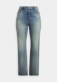 Augsta vidukļa, taisnu kāju zilās džinsu bikses ar izbalējušām priekšējām un aizmugurējām detaļām, pogas aizdares un priekšējām kabatām uz balta fona.