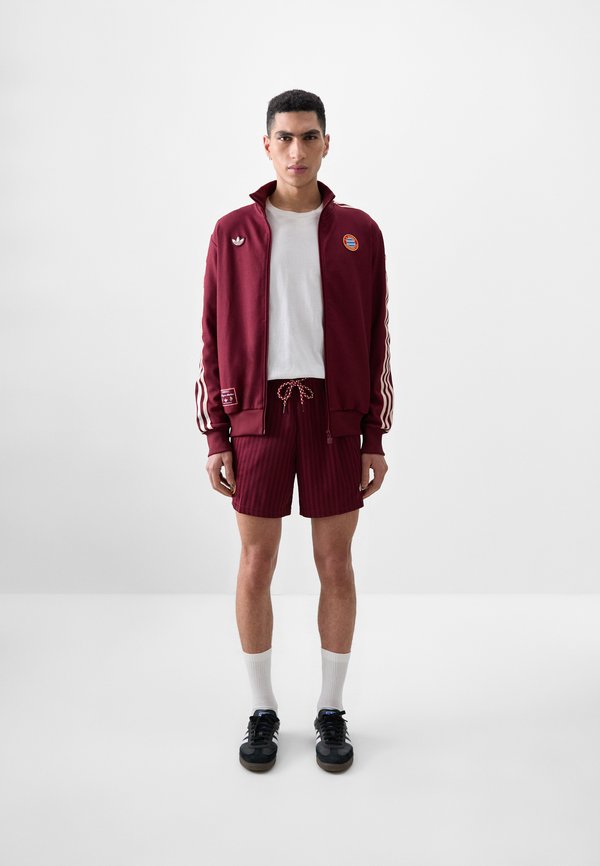 FC BAYERN MUENCHEN ICON SHORT - Club wear3