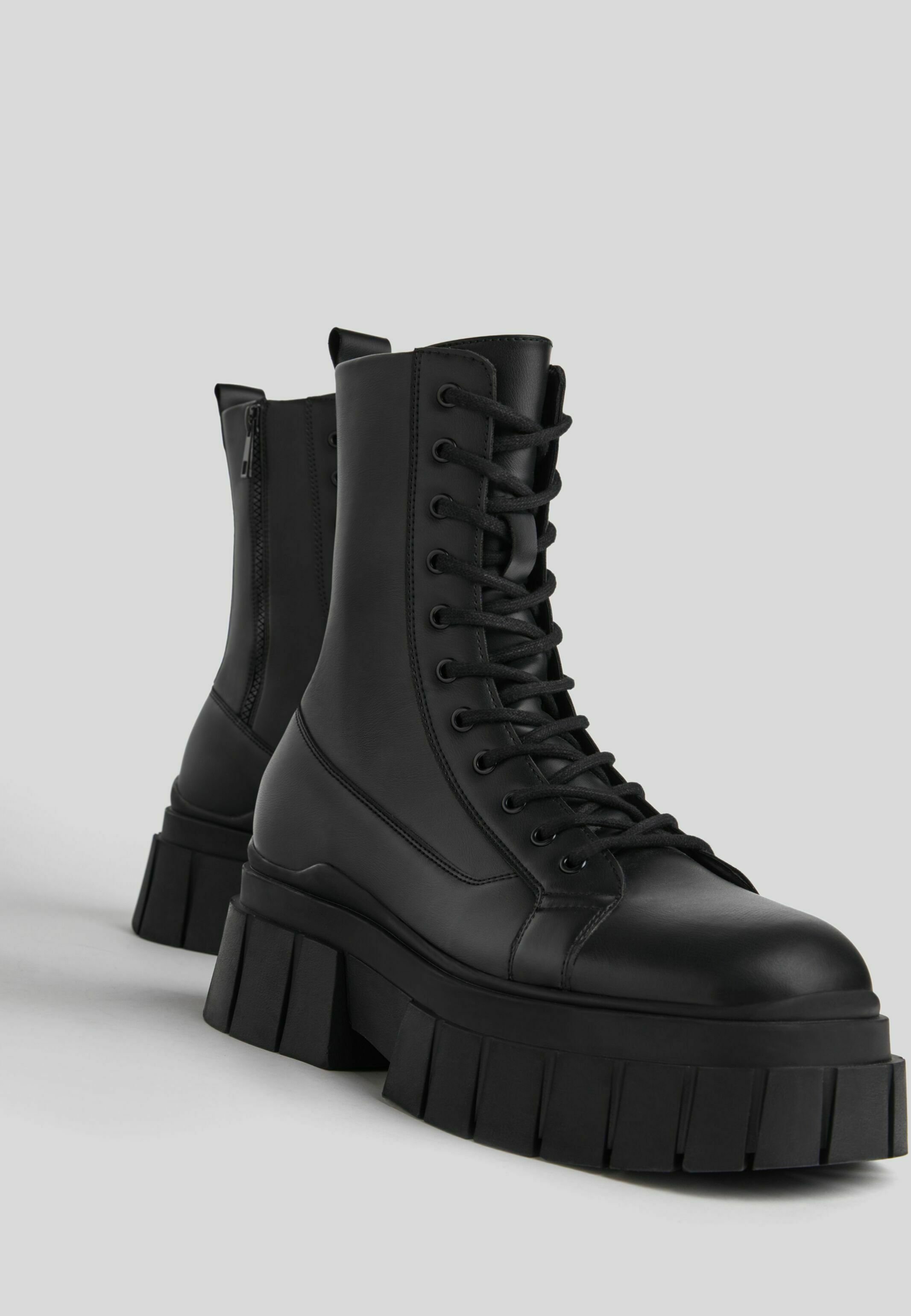 Bershka Stivaletti con plateau - black/nero - Zalando.it